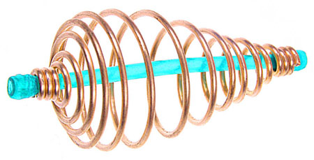 Кормушка из проволоки и трубочки